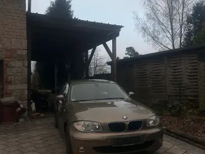 Gebraucht BMW 118 129 PS (94 kW) 2006 Gold Kleinwagen