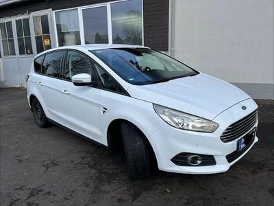 Gebraucht Ford S-MAX Titanium 150 PS (110 kW) 2016 Weiß Van / Kleinbus