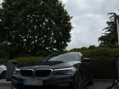 Gebraucht BMW 520 Sport Line 190 PS (139 kW) 2017 Grau Limousine