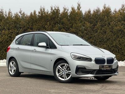 Gebraucht BMW 225 Active Tourer Advantage 224 PS (164 kW) 2019 Silber Van / Kleinbus