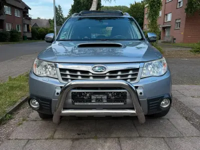 Gebraucht Subaru Forester 147 PS (108 kW) 2013 Silber SUV