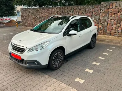 Gebraucht Peugeot 2008 Active 120 PS (88 kW) 2014 Weiß SUV