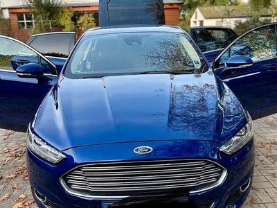 Gebraucht Ford Mondeo Titanium 179 PS (131 kW) 2016 Blau Limousine