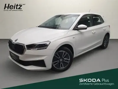 Gebraucht Skoda Fabia Tour 95 PS (69 kW) 2022 Candy weiß Kleinwagen