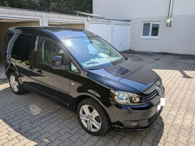 Gebraucht VW Caddy Trendline 140 PS (102 kW) 2012 Schwarz Van / Kleinbus