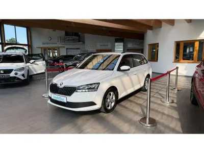 Gebraucht Skoda Fabia 60 PS (44 kW) 2022 Weiß Kleinwagen