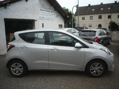 Gebraucht Hyundai i10 Trend 67 PS (49 kW) 2019 Silber Kleinwagen