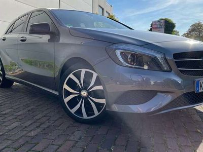 gebraucht Mercedes A180 A 180BlueEfficiency | Night-Paket | 7D-DCT