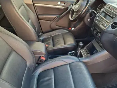 Gebraucht VW Tiguan Sportline 122 PS (89 kW) 2014 Schwarz SUV