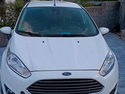 Second-hand Ford Fiesta 95 CP (69 kW) 2014 Alb Hatchback