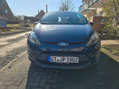 Gebraucht Ford Fiesta Trend 60 PS (44 kW) 2011 Blau Kleinwagen
