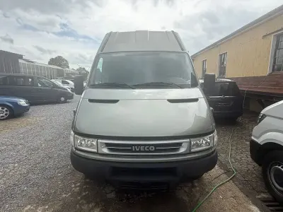 Gebraucht Iveco Daily 125 PS (91 kW) 2004 Grün Van / Kleinbus