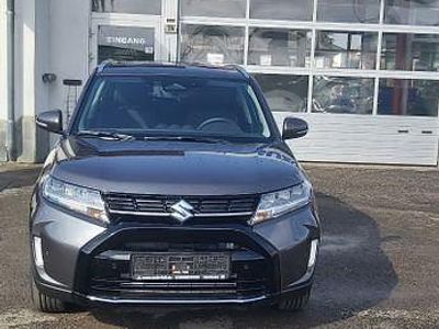 Neu Suzuki Vitara Comfort+ 110 PS (80 kW) 2026 Grau SUV
