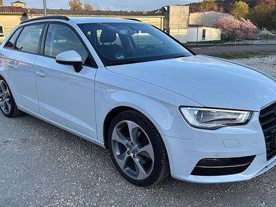 Second-hand Audi A3 Ambition 122 CP (89 kW) 2014 Alb Berlinǎ