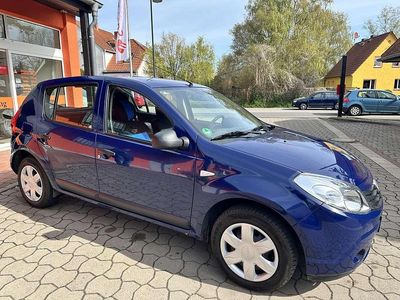 Gebraucht Dacia Sandero 75 PS (55 kW) 2009 Dacia blau marine Kleinwagen