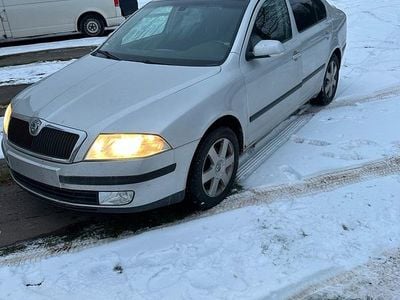 Gebraucht Skoda Octavia Elegance 105 PS (77 kW) 2004 Silber Limousine