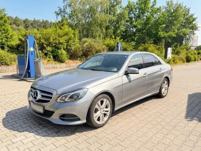 Gebraucht Mercedes E220 Edition 170 PS (125 kW) 2014 Schwarz Limousine