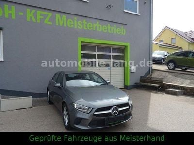 Gebraucht Mercedes A200 163 PS (119 kW) 2018 Grau Limousine