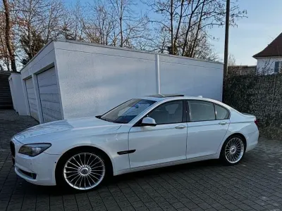 Gebraucht BMW 730 245 PS (180 kW) 2009 Weiß Limousine