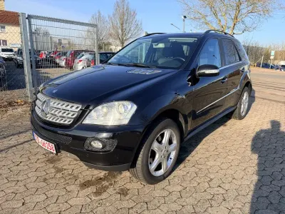 Gebraucht Mercedes ML320 224 PS (164 kW) 2007 Schwarz SUV