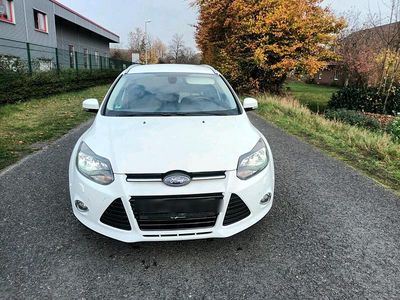 Gebraucht Ford Focus 116 PS (85 kW) 2013 Weiß Kombi
