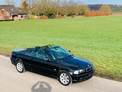 Gebraucht BMW 318 143 PS (105 kW) 2002 Schwarz Cabrio