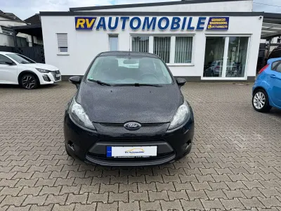Gebraucht Ford Fiesta Trend 82 PS (60 kW) 2013 Schwarz Kleinwagen