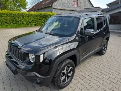 Używany Jeep Renegade Trailhawk 179 KM (131 kW) 2022 Czarny SUV