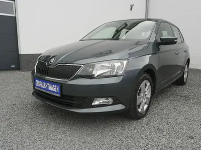 Gebraucht Skoda Fabia Ambition 95 PS (69 kW) 2018 Grau Limousine