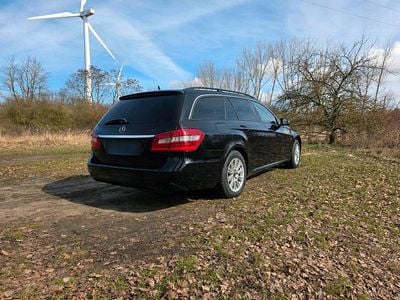 Gebraucht Mercedes E220 170 PS (125 kW) 2010 Schwarz Kombi
