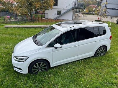 Gebraucht VW Touran Highline 179 PS (131 kW) 2017 Weiß Van / Kleinbus