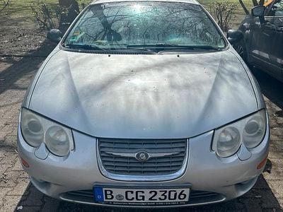 Usado Chrysler 300M 165 HP (121 kW) 2000 Prateado Sedan