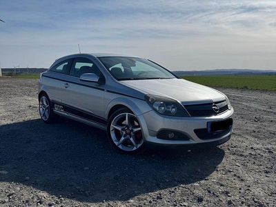 Opel Astra GTC