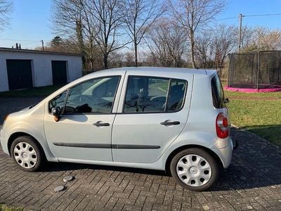 Grau Gebraucht 2006 Renault Modus Dynamique Van / Kleinbus | 1.050 € (Guter Preis)