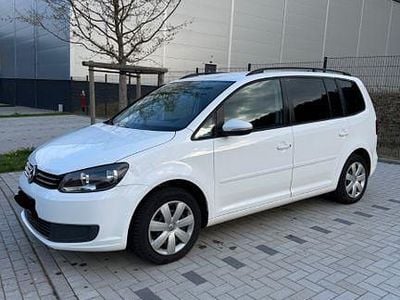 Second-hand VW Touran 150 CP (110 kW) 2012 Alb Monovolum