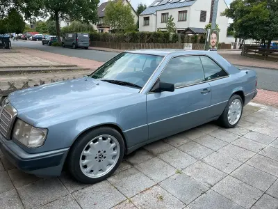Gebraucht Mercedes 300 188 PS (138 kW) 1988 Blau Coupé
