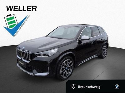 Schwarz ii (schwarz) Gebraucht 2023 BMW iX1 Luxury Line SUV | 35.990 € (Superpreis)