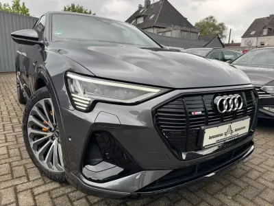 Gebraucht Audi e-tron Sportback S-Line 230 kW (313 PS) 2022 Grau SUV