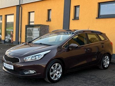 Gebraucht Kia Ceed Sportswagon Vision 135 PS (99 kW) 2012 Braun Kombi