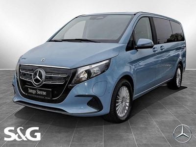 Second-hand Mercedes EQV300 150 kW (204 CP) 2024 Albastru Monovolum