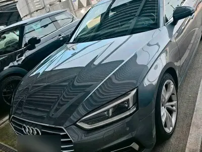 Gebraucht Audi A5 Ambiente 190 PS (139 kW) 2019 Grau Coupé