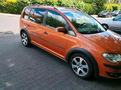 Gebraucht VW Touran 140 PS (102 kW) 2008 Rot Van / Kleinbus