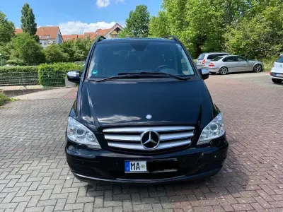 Używany Mercedes Viano Edition 163 KM (119 kW) 2011 Czarny Minivan