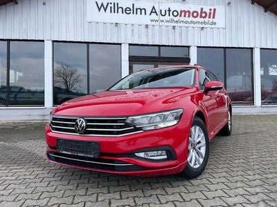 Rot Gebraucht 2023 VW Passat Business Kombi | 20.990 € (Superpreis)