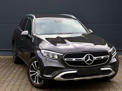 Gebraucht Mercedes GLC220 197 PS (144 kW) 2024 Grau SUV
