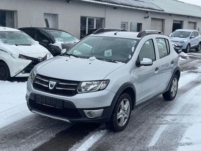 Gebraucht Dacia Sandero Prestige 90 PS (66 kW) 2016 Grau Limousine