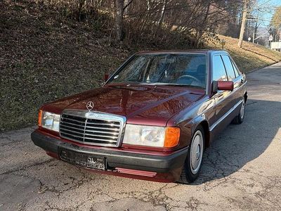 Gebraucht Mercedes 190 118 PS (86 kW) 1990 Rot Limousine