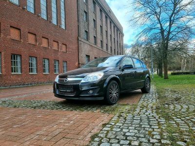 Gebraucht Opel Astra 140 PS (102 kW) 2007 Schwarz Limousine