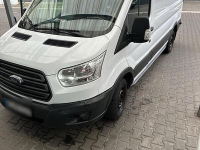 Gebraucht Ford Transit 131 PS (96 kW) 2019 Weiß Van / Kleinbus