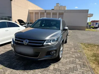 Gebraucht VW Tiguan 160 PS (117 kW) 2015 Grau SUV